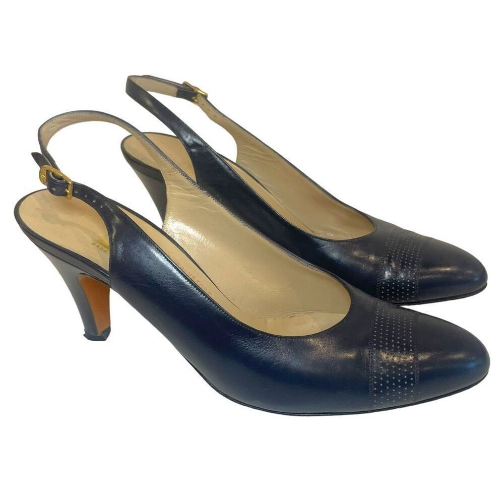 Vintage Salvatore Ferragamo Navy Blue Old Money Slingback Kitten‎ Heels Size 6AA